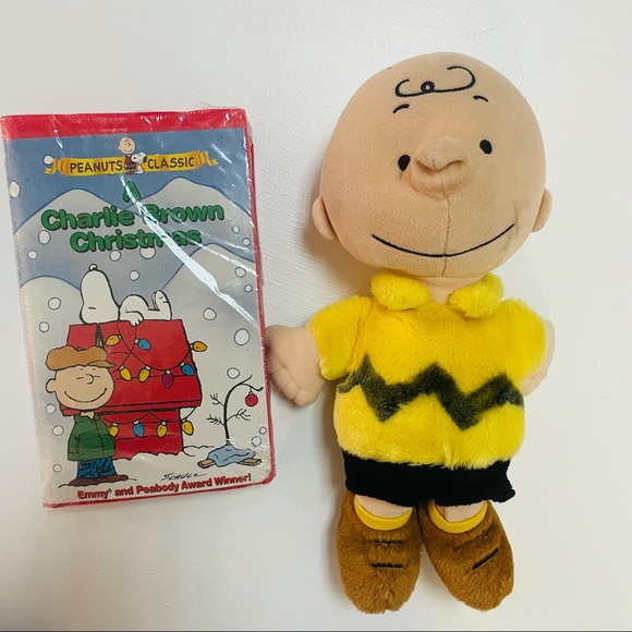 Charlie Brown  and VHS - Picture 5 of 7